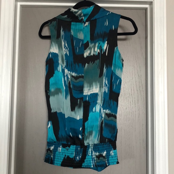 Sleeveless Cowl neck blouse Sz 2 - Picture 2 of 5